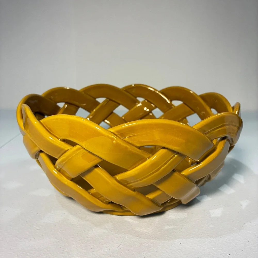 Primo'Gi Handmade Italy Woven Ceramic Bowl Mustard Yellow Lattice Fruit Basket